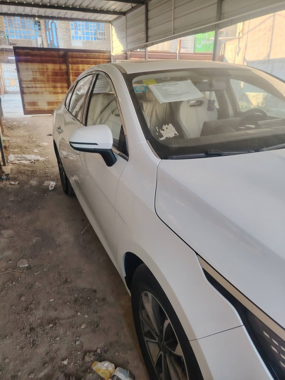 للبيع BYD دستروير 2025 السياره وضع الشركه ماشيه7 فول فتحه وباقي الموصفات معروفه العنوان الغزاليه السعر 300و20 هاتف ***********
