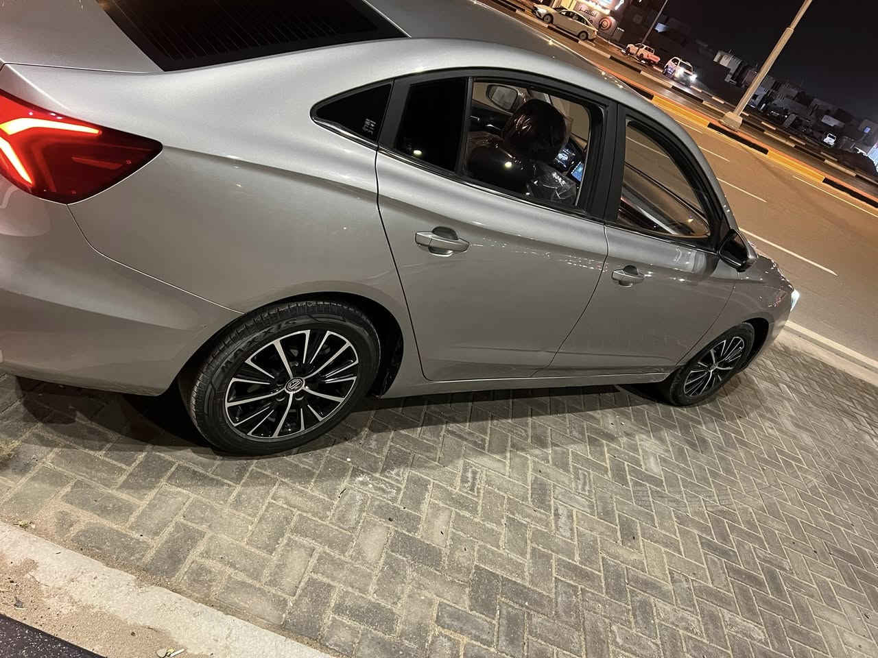 السلام عليكم
:2025فول موصفاتMg5بلاس
بصمه دخول ذكي
تحكمات ستيرن
حساسات
فتحه بنوراما
4كامرات
مثبت سرعه
سايد بريك كهرباء
عداد الكتروني 
داخل جلد
محرك1500تنفس طبيعي 4سلندر
السياره بيها دوسات ثنين مصبوغه والباقي كفاله السياره كلها بعدها زيوت ماشيه24الف
السياره اقساط سحب مباشر المصرف يسحب من البطاقه اسويلك بيها وكاله 
الاستفسار:***********واتساب
السعر:130وبيها مجال
