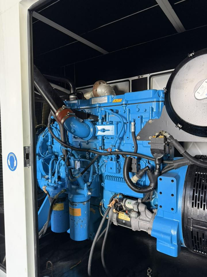 Perkins 2200
400KVA
***********
***********
