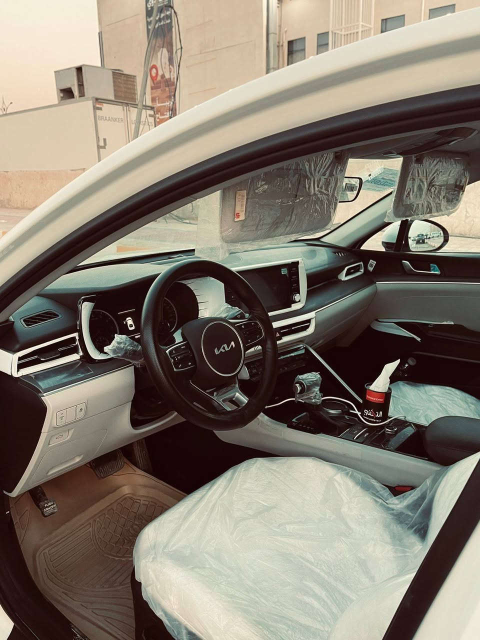 اللبيع فقط مكفوله كفاله عامه من كلشي رقم بغداد بسمي  هزه جديده
امريات شفط
شاشه جبيره
كشن كهربائي 
مكفوله من دعاميه ال دعاميه
ماشيه ٣٢ حقيقي
كير محرك كفاله 2000
السعر. 225 وبيه مجال 
اللاستفسار الاتصال على الرقم. ***********
