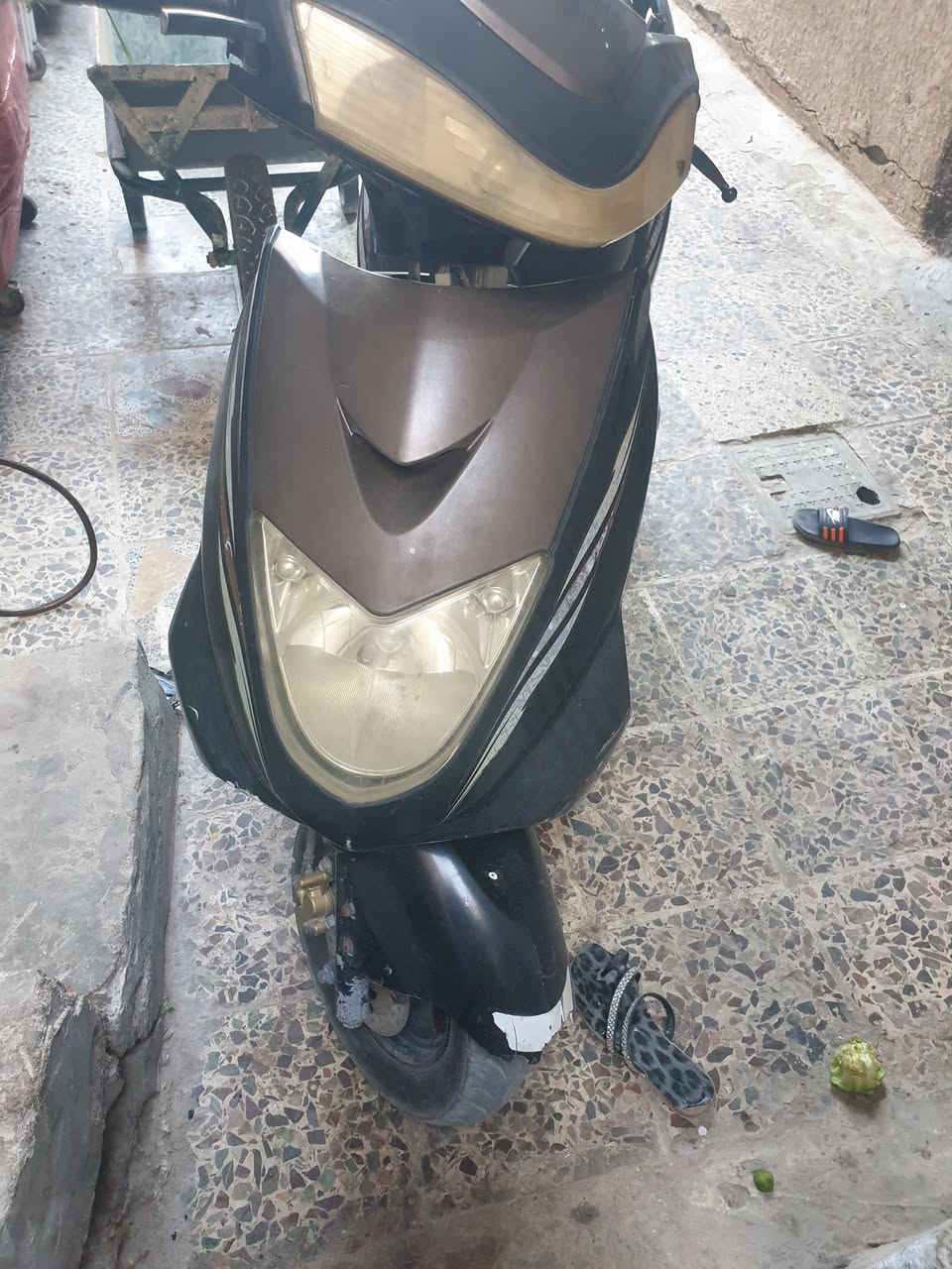 دراجه البيع كامله كلشي شغال كهربايات سلف كلشي شغال سعر 150وبيه مجال الستفسار تصل ع ***********
