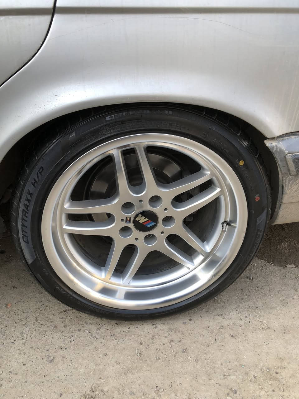 ويلى M    18گؤرينه وه به M5. شتيى لؤك بيت.   له هه و ليرم


**إذا كنت صاحب هذا الإعلان وتريد حذفه لأي سبب، رجاءا أرسل رسالة إلى الدعم الفني**