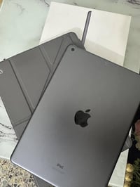 آيباد جيل ٩ • ٢٥٦ • الأمين الثانية