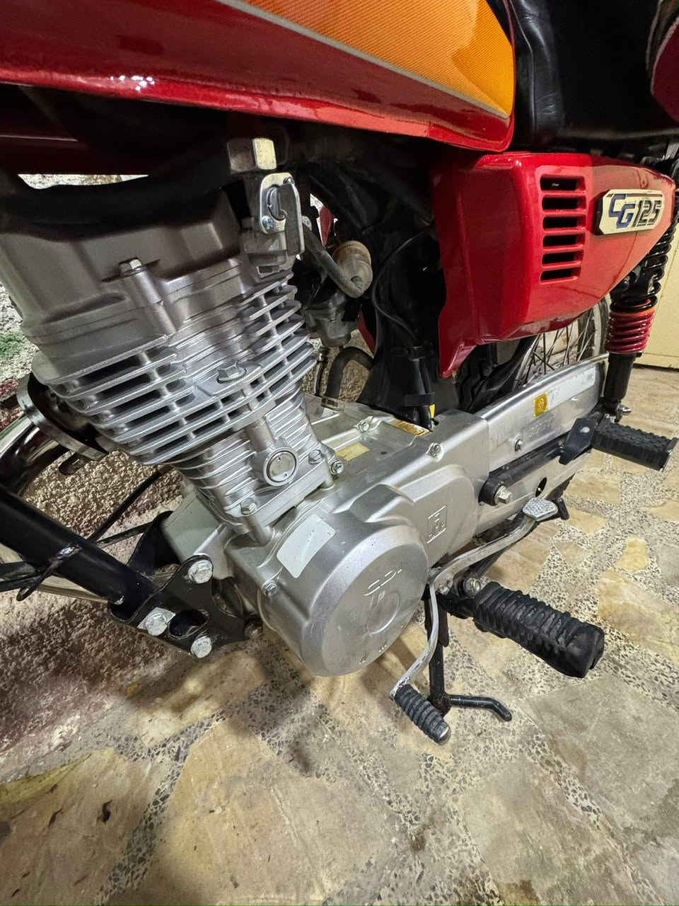 دراجة نامه شلامجه اوراق كامله موديل 23 طالعه ب 2024 شهر 9 ☘️
دراجه تخبل وكدامكم اخذته من ابو سكينه ب 1900🪴
🌲
السعر 1250 وبيهه مجال 💕🩵

شراي راسلني ماسنجر او واتساب
***********
🩵🩵
