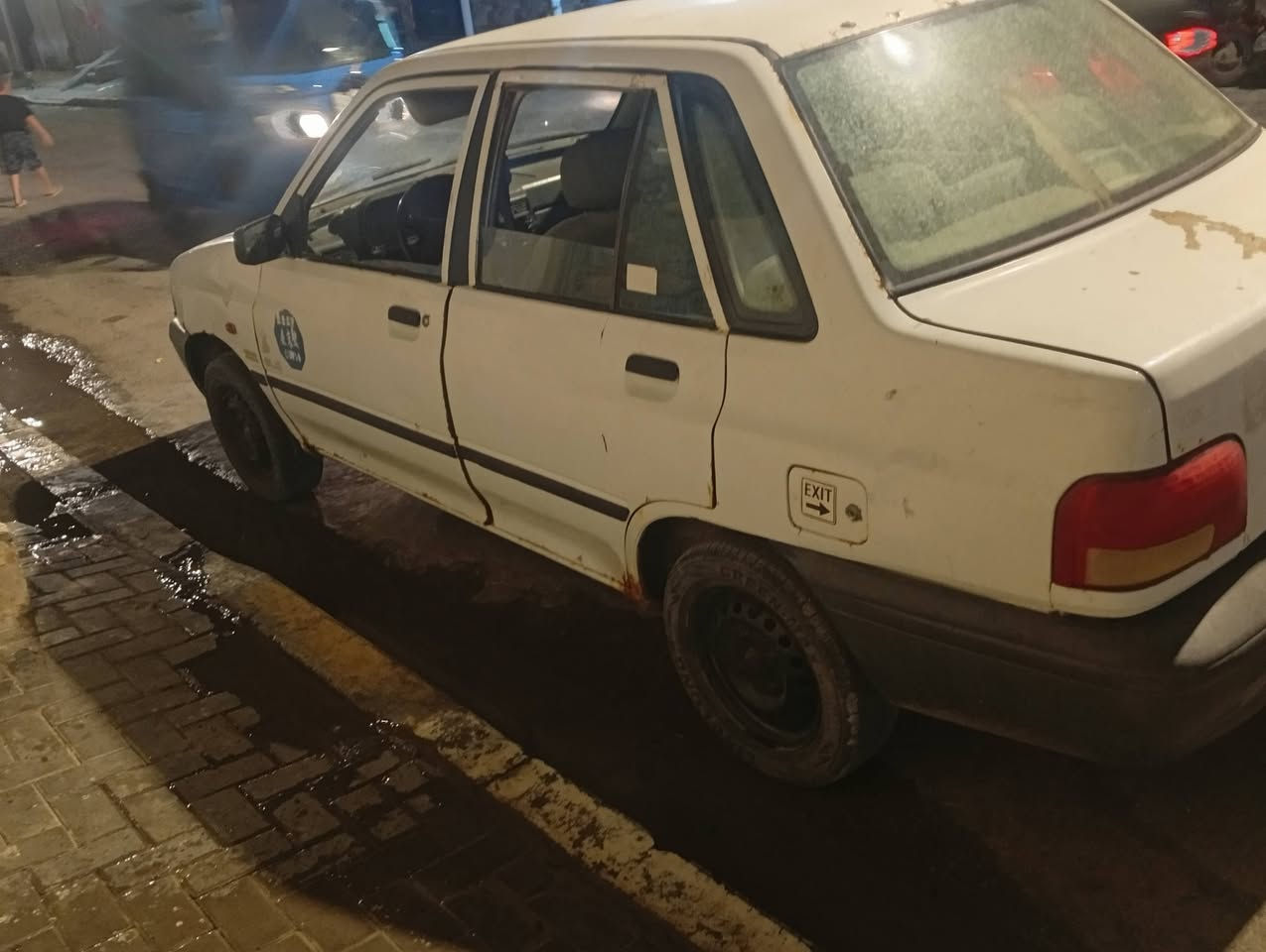 السلام عليكم سيارة البيع سايبا ترهم تسقيط أو تعمير كير محرك حدادية تبريد جدد ابيع شوف العين السنوية مجددة 2027 السعر 18بيها مجال العنوان البصرة حي الحسين اتصال *********** البصرة, العراق
