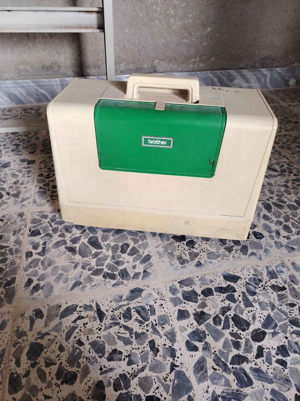 السلام عليكم مكاني حي السماح الثانيه ماكينه بربر اوفر السعر  150 هي والقاعده بلا قاعده 125 شرط الشغل درجه اولى نقش واوفر
***********
