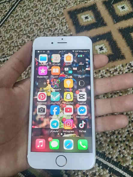ايفون 6s الذاكره 64 البطاريه 92 مبدل شاشه اصليه بيها فطر بسيط ممأثر الجهاز نضيف السعر 45 وبي مجال المكان بغداد مدينه الصدر ***********
