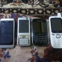 نوكيا N73 • نقص بطارية • مع توصيل