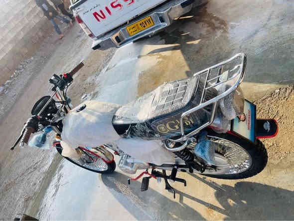 سلاو براياني ئةزيز
ئةم ماتؤرة بؤ فرؤشتن 
يان گؤرينةوة بة crx
Nami pro (honzda)
مؤديلي ٢٠٢٥
مةكينة١٢٥
مةكينة غةتاص 
فةرقي نية لةگةل سفر 
بؤ عةيب مةپرسن 
سعري (٧٢٥)هةزار 
رجائةن چات مةنيرن بلين قفلي چةنة موشتةريت وةرة سةيريكة و بةپيي توانا خاترت دةگرم 
شوينم كةلار 
***********
*********** كالار
