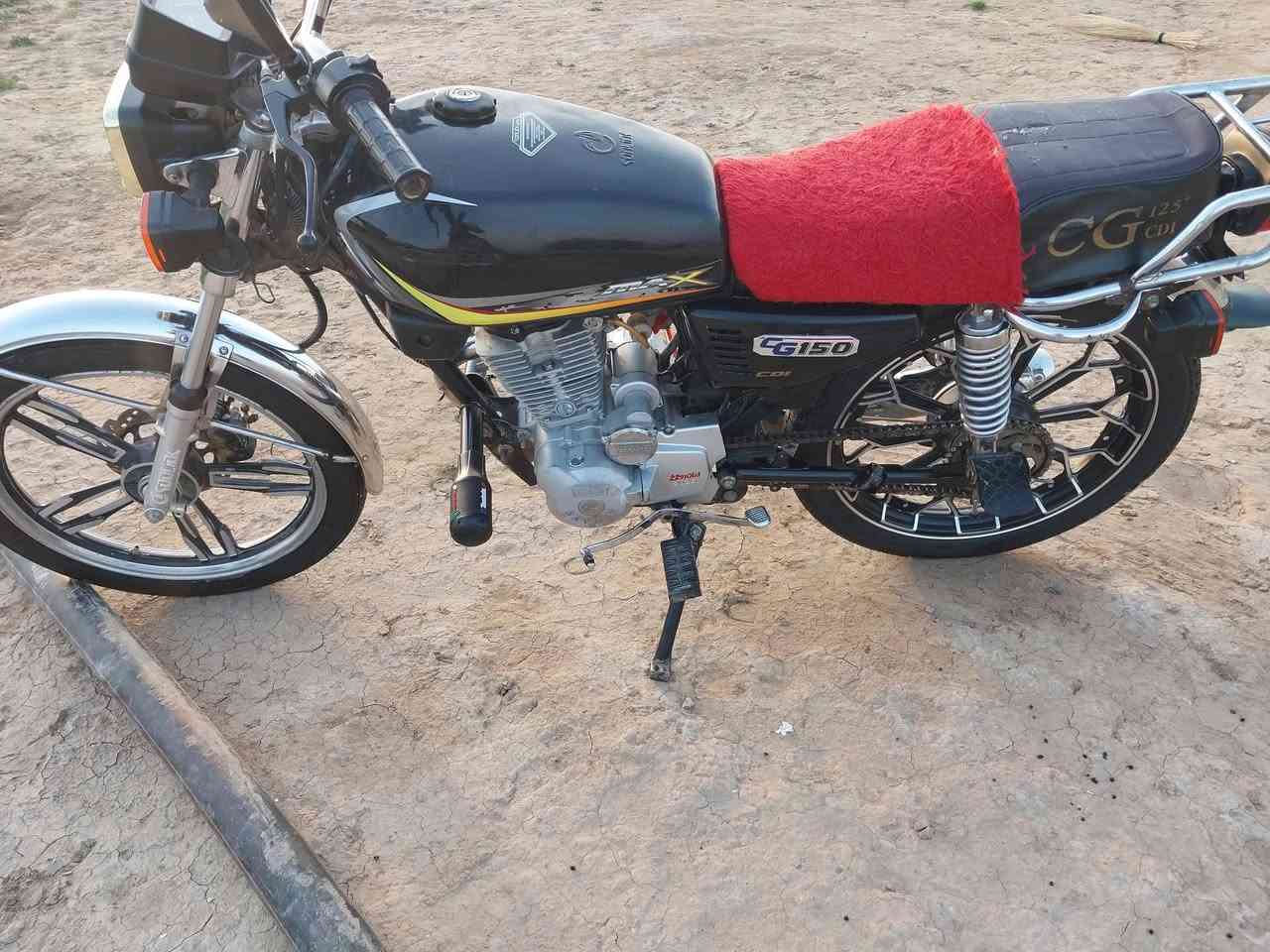 سلام عليكم  سيفان ٢٣بلادي السعر ٣٧٥هاتف ***********
