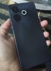 انفنكس سمارت ٨ • ٦٤ • شق بسيط بالشاشة