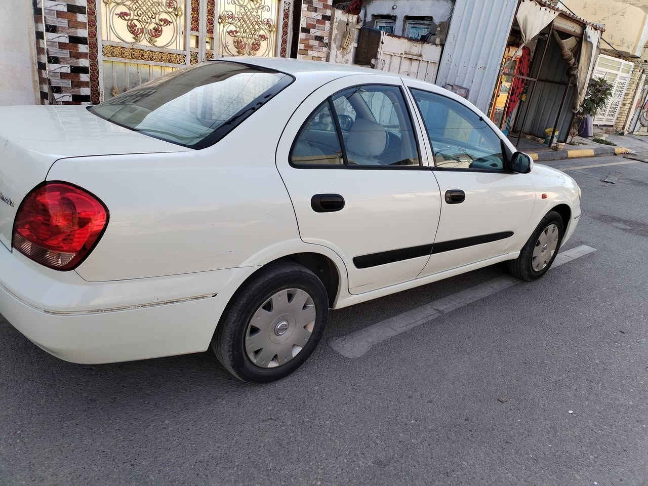 السلام عليكم نيسان سني يابني ٢٠٠٩ السياره باسمي بيه بابين صبغ بدون ضربه أثر جراد مكينه وكير خير من الله مامفتوحات تبريد ثلج فول السياره جاهزه من كلشي رقم كربلاء مكاني واسط قضاء العزيزية السعر 105 للاتصال ***********
