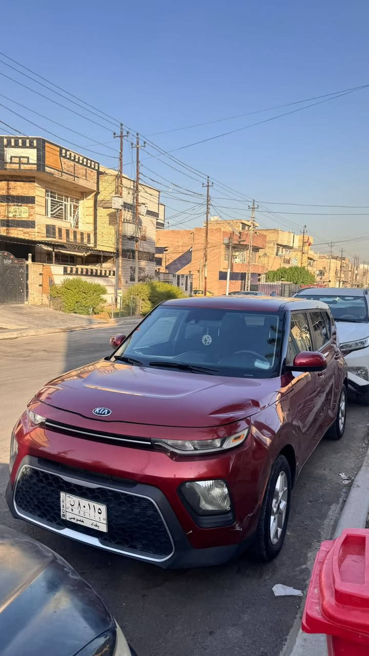 كيا صول موديل ٢٠٢١ماشيه ٣٢ الف مابيها صبغ حادثها ضربه خفيفه بالبنيد ما مصلح مكينه كير مكفوله سعرها ١٣٥ وبيها مجال مكاني بغداد البنوك ***********
