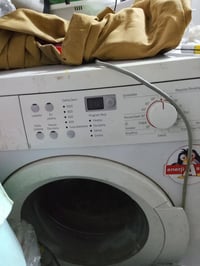 ططباخ خمس عيون للبيع جديد وغساله نضيفه للبيع رقم التليفون 078098484872