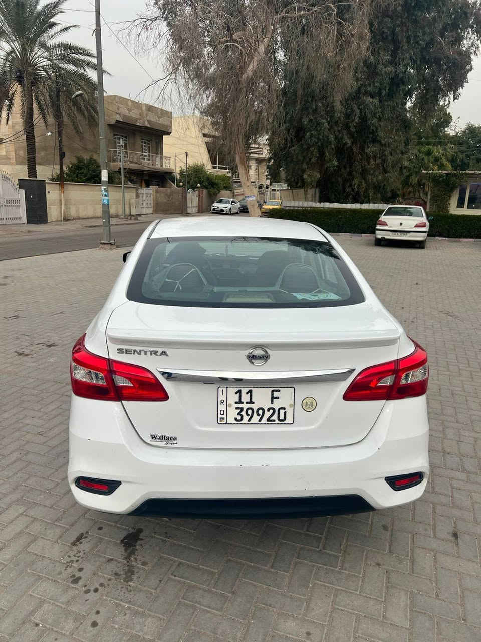 مكلف بالنشر
للاستفسار ***********
نيسان سنترا وارد امريكي مبدل جاملغ امامي وبارد بالبنيد 
محرك 1800 دوش 
ماشية 88 ميل 
السيارة كير محرك تبريد خير من الله 
حدادية جديده 
تخم تايرات جديد 
السياره جاهزه على اخر حبه 
السعر 105 
المكان كاظمية عبد المحسن 
للتواصل ***********
مكلف بالنشر اخوان
