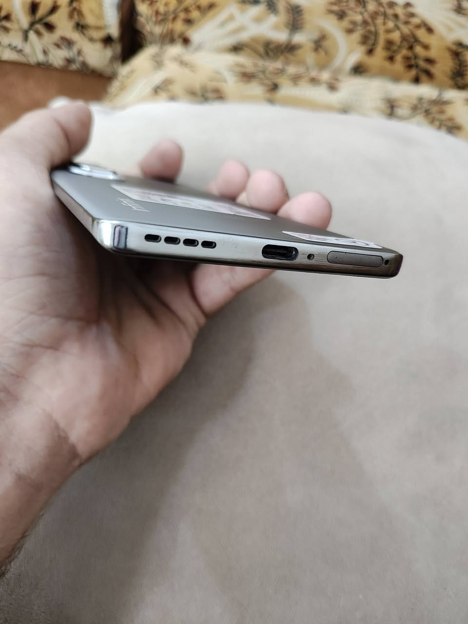 انفنكس هوت 50 برو بلس شاشه منحنيه
ذاكره 256 رام 16 
الجهاز بلادي وكله شغال فقط شخوط خفيفه بالشاشه
السعر 185 الف بدون ملحقات


**إذا كنت صاحب هذا الإعلان وتريد حذفه لأي سبب، رجاءا أرسل رسالة إلى الدعم الفني**