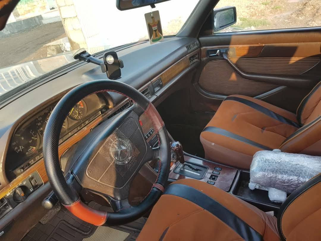 بسم الله الرحمن الرحيم رمضان مبارك
جامبو موديل ٩٢ رقم بغداد جديد باسمي سنوية جديد 
محرك بلادي ٣٠٠ عنكبوت صدر خلفي امامي جديد 
تخم تايرات  كشر نظيف جدا بدون معجون 
محرك بي بدايه  تبخير مكاني بغداد الغزالية 
***********
