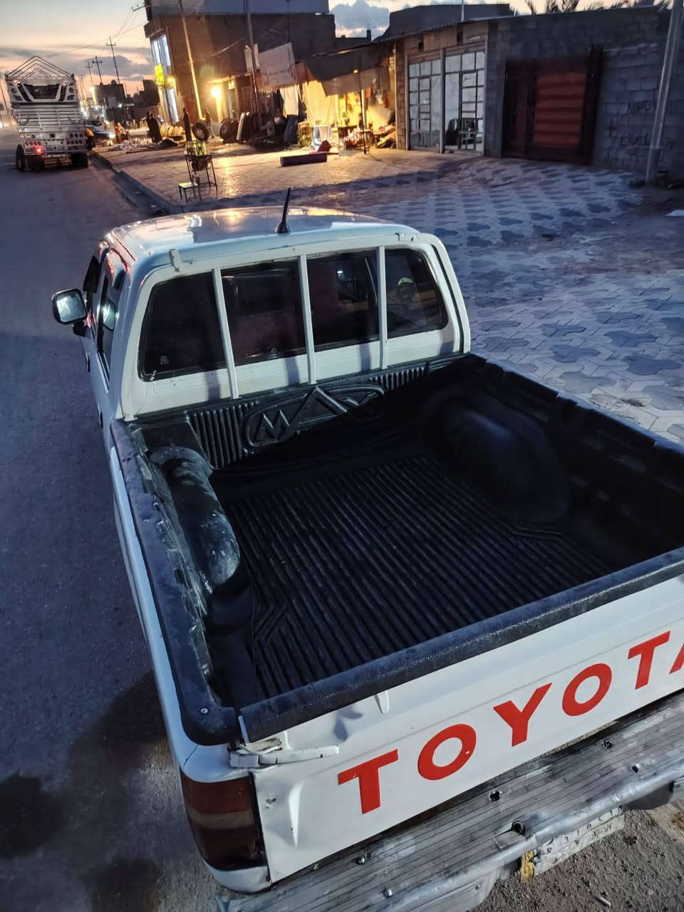 بيكم تيوتا موديل 1993 للبيع محرك كروسيده رقم انبار تحويل مباشر السياره جاهزه من كلشي كير محرك اكسن معمره جديد 
السياره حلوه وكاعده احله من الصور المكان الفلوجه 
السعر المطلوب ٦٨ 
للتواصل 
*********** 
بي واتساب
