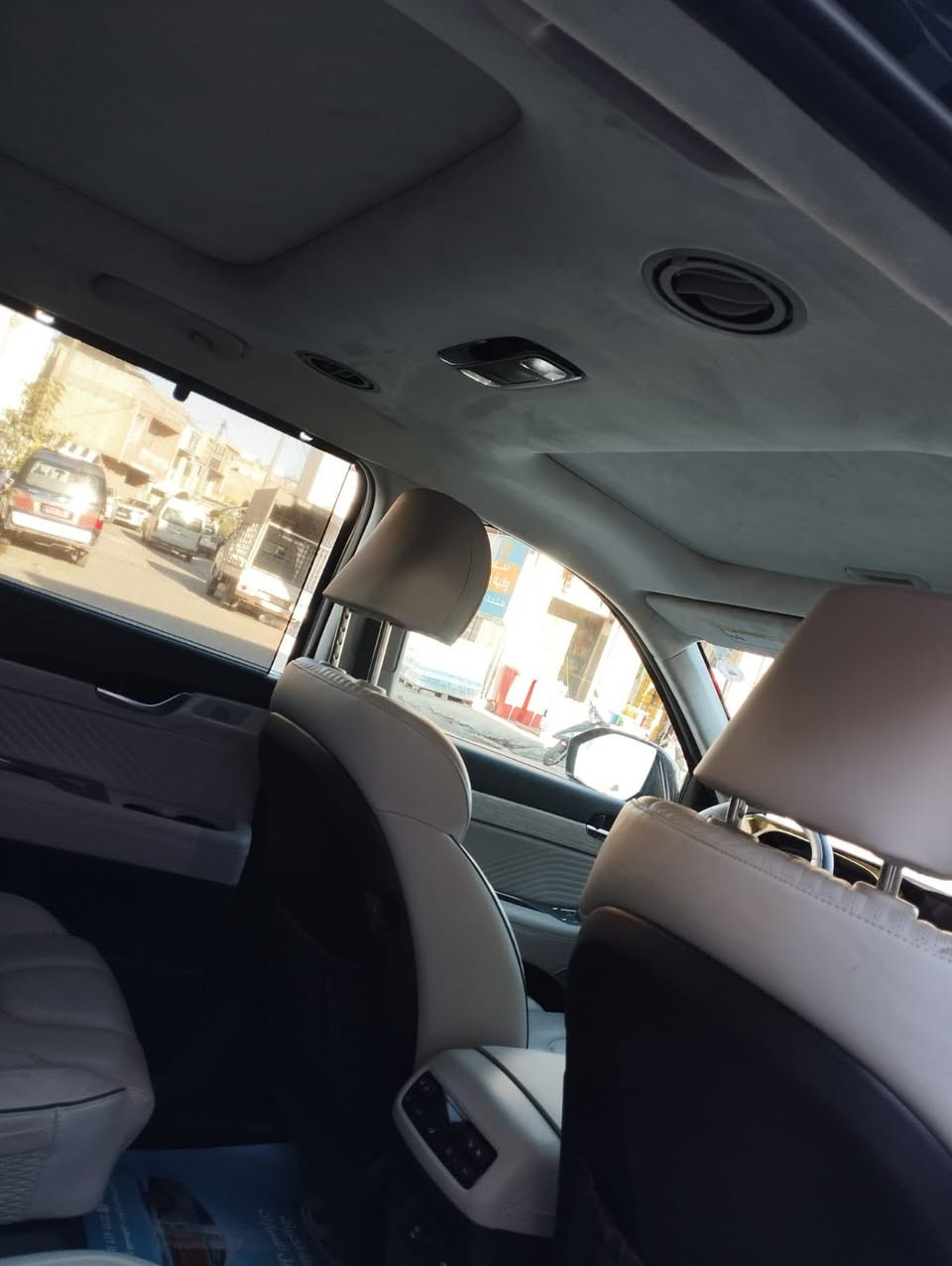 هيونداي بلسايد موديل ٢٠٢٣ وارد امريكي ماشية ٢٣ كيلو ترقيم جديد بأسمي هزة شهر ١٢ / فقط بارد بدون صبغ وبدون معجون مثل ما موضح بالصورة ربع الباب الايمن مواصفات فول واحد على واحد العنوان - بغداد  السعر (٣٧٠)
*********** 
***********
