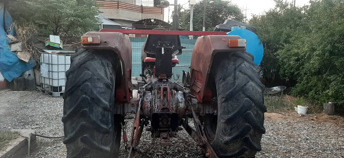 ئه م مه كينه بؤ فرؤشتن به شه رتى كئرومه كينه وئه كسل سحر ٦٢ وه ره قه شوين جمجه مال ***********    ***********
