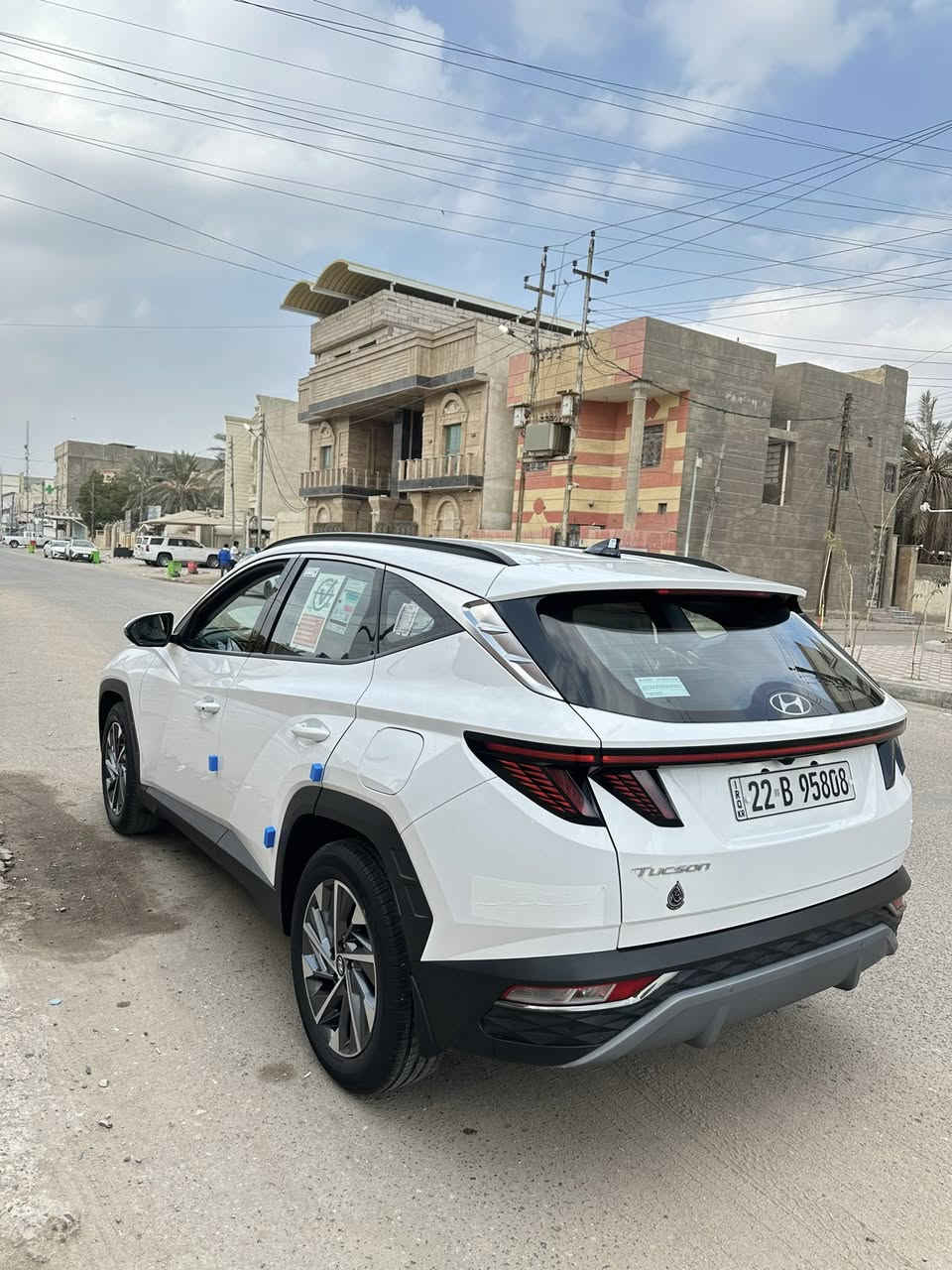 توسان 2024 خليجي رقم اربيل جديد تحويل او وكاله
مكفول صبغ ضربه تبديل بارد     ماشيه 35km
فول عده بنرامه حساسات امامي خلفي كامره خلفي 
كشنات كهرباء سايد بريك بصمه  تشغيل عن بعد لد امامي خلفي مري شفط باقي موصفات معروفه 
سعر 217 وبيه مجال بسيط لشراي   بيع او مراوس
*********** 
مكان سياره بصره
