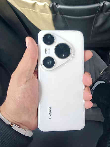 هواوي بيور 80 برو البيع  جهاز نظيف جدا السعر 875 الف كامل الغراض *********** توصيل اكو. العنوان نجف
