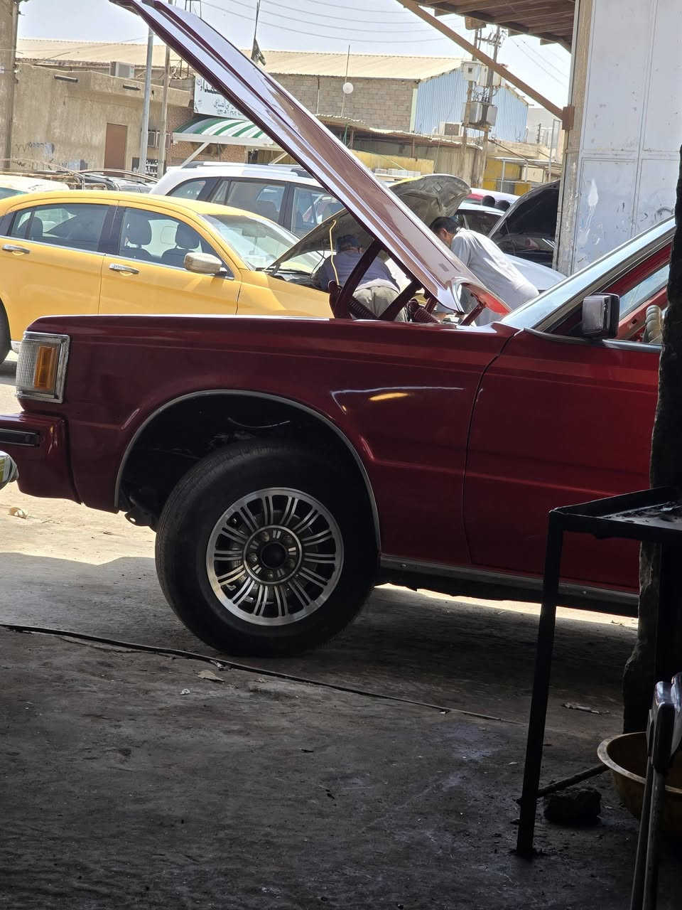 للمراوس سوبر ٨٢ تعمير على الشاصي من الشاصي الربل البدي للأخير مكينه كير بلاد اوتوماتيك رقم بغداد مشروع وطني تحويل ترايش حزام موجودات السياره بدون ضربه عندي وياها كازكيت وكابريتر احتياط ستندر رنكات اصليات تحم موجودات *********** مكاني البصره هسه كملت تعميرها حداده صدر كامله بكارتونتهن اصليات ما شادهن وياها
