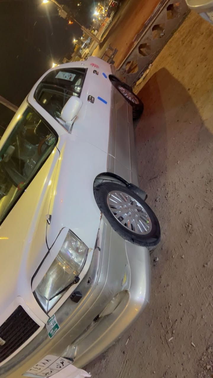 سلام عليكم للبيع ملكه 2000 مديل السياره جديده تبريد نقص بس راديتر تفئه شغاله مكينه 2500 سعر 28 وبيه مجال قليل مكانه صلاح الدين بلد للستفسار لاتصال على الرقم ***********
