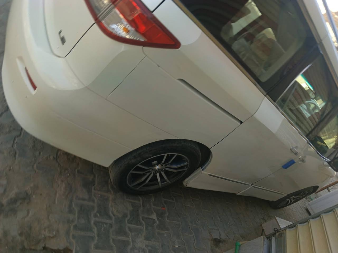 السلام عليكم عندي نيسان كويست موديل 12 رقم انكليزي بغداد تحويل ثاني يوم فول مواصفات Le شاشة اندرويد كامرة خلفية كشنات جلد بلادي تدفئة تبريد دبل سلايت روف السعر جدا مناسب ٩٥ ورقة وبيه مجال  والتفاصيل الاتصال على هذا الرقم ***********...؟؟ ملاحظة بيهة نواقص بصيطة  عدم التفرغ الواقع احلى من الصورة ...
