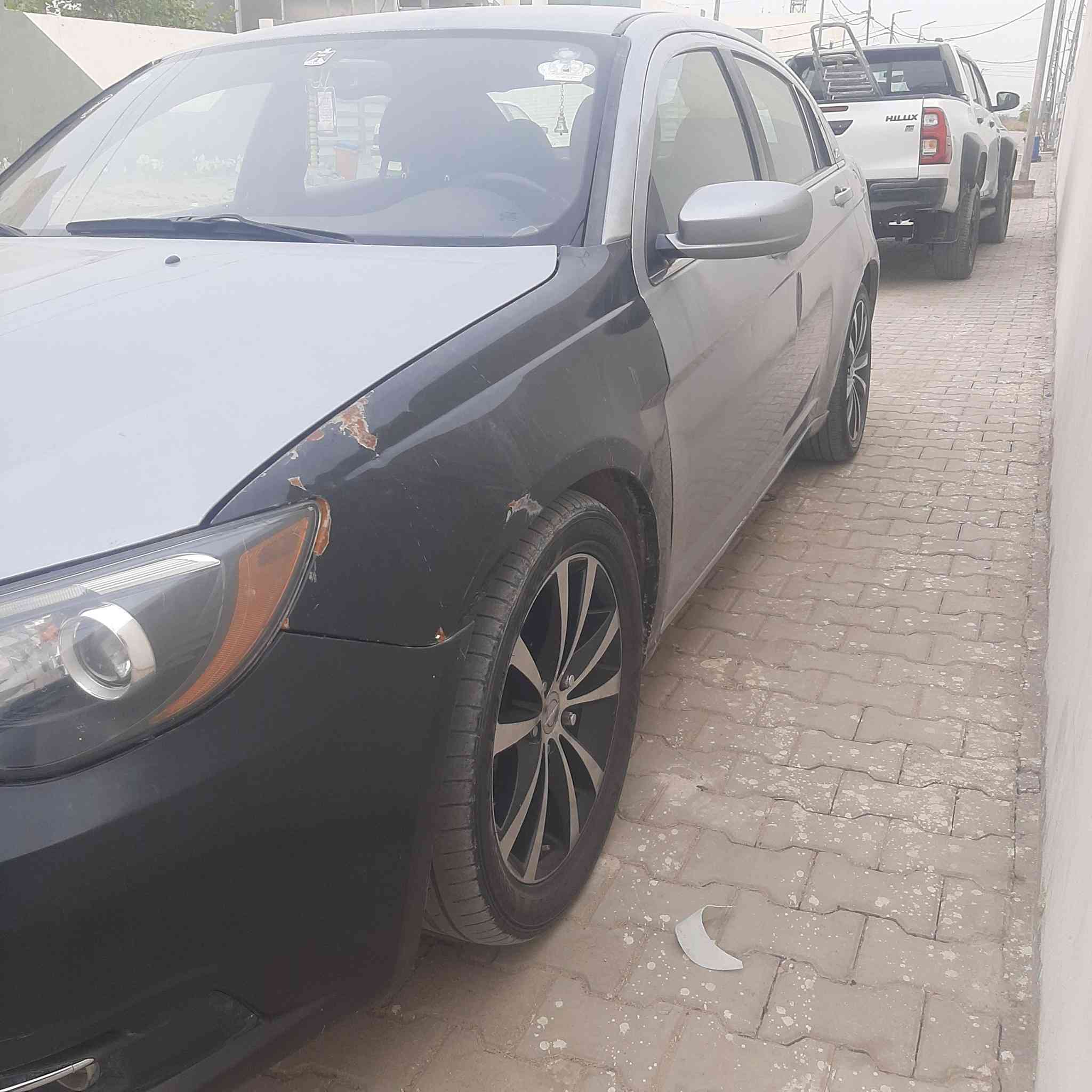 سياره سي ٢٠٠ sسياره سلفري موديل ١٤  مكينه جديده فقط عوزه تبريد  جوملغات  العبري وسايق  حداديه جديده أمامي خلفي  ترايك وين متحب   بيه جراد القماره رايده ٧٥   
رقم *********** داخله مخمل اسود نضيف مكينه ٦ سلندر منظومه زنون  ماي زيتي
