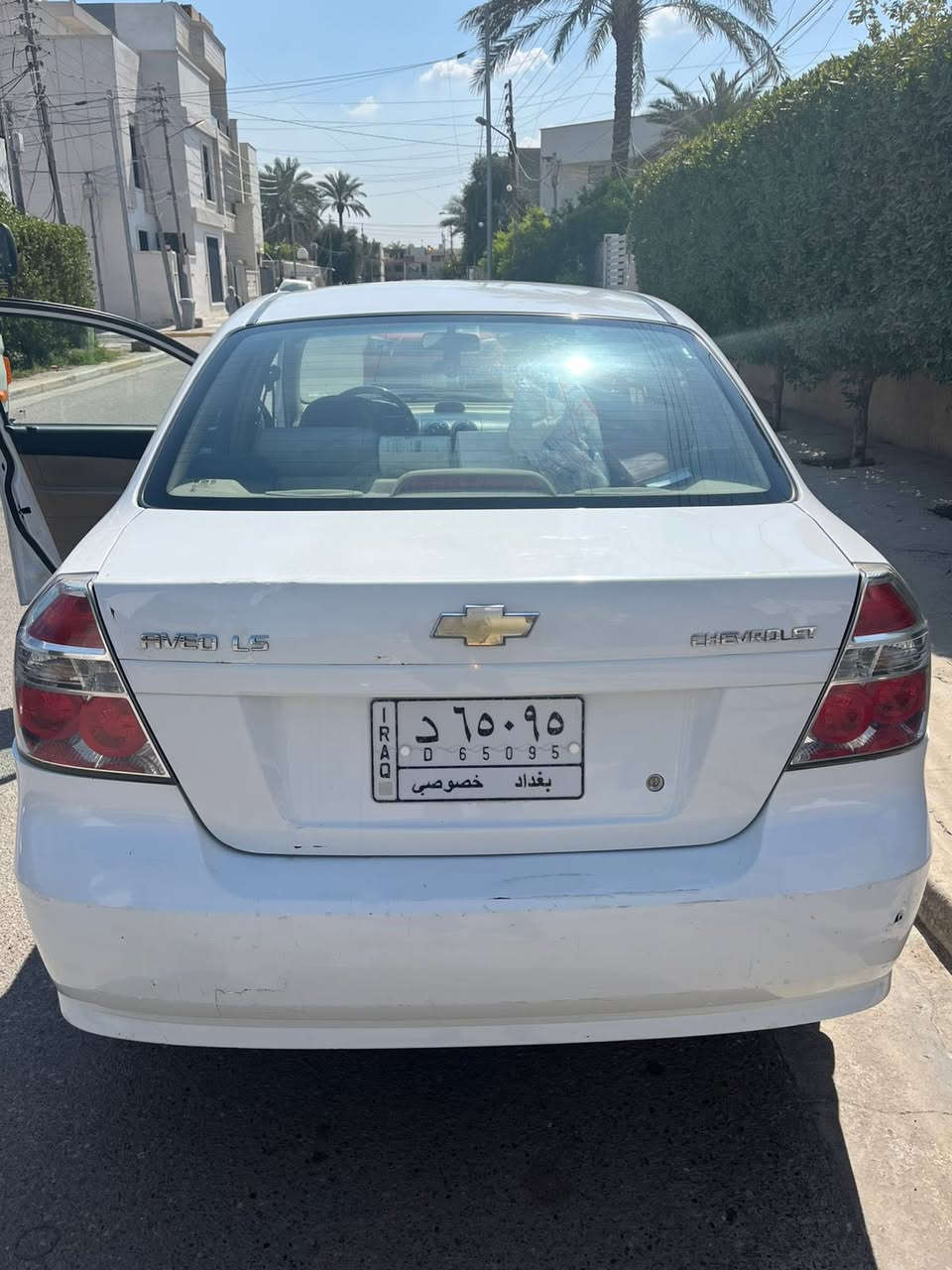 السلام عليكم للبيع افيو 2011 الشركه العامه كير اوتو معروفه مواصفاتها تبريد تدفئه شغال كامله ان شاء الله ونضيفه السعر 77 ورقه 
عنوان بغداد حي الاطباء 
باقي التفاصيل الاتصال بالرقم ‭0772 3785651‬
