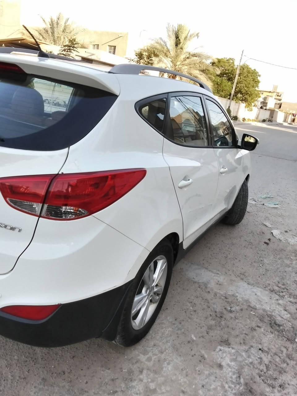 السلام عليكم...
توسان للبيع المكان بابل ( حله )...
 --------------------------------------
1 - هيونداي توسان 2012 فول مواصفات...
2 - محرك 2400 DOSH...
3 - 4 سلندر...16 صمام... لكل سلندر 4 صمامات
4 - بنوراما 2...
5 - مصابيح اماميه زنون...
6 - حساسات خلفيه...
7 - كاميرا خلفية...
8 -مقاعد جلد...
9 - MB3...
10 - مدخل Aux...
11 - تايرات جديده...
12 - سبير جديد...
13 - تبريد ثلج ❄️...
14 - ماشيه 138...فقط.
15 - جامه السايق كهرباء...
16 - تحكمات ستيرن....
17 - كير اوتماتيكي...
18 - كير AT...
19 - مري قابله للطي...
20 - سايد بريك بل رجل...
-----------------------------------------
السياره مكفوله كفاله عامه ما عدا منطقتين بارد صغار...
السياره على ايد وحدة 
السعر اكتب ( تم ) بل تعليقات يوصلك السعر خاص 
للستفسار الاتصال على رقم...
( *********** )...
موجود واتساب + تلكرام...
