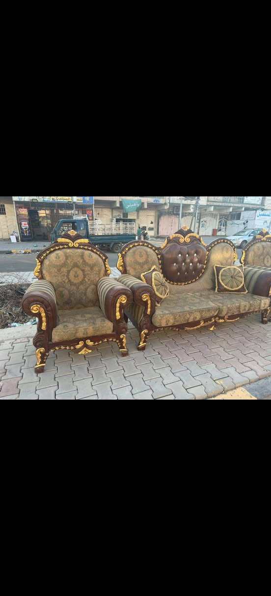 السلام عليكم ورحمة الله وبركاته 🌹
توفر عدنه تخم زان تركي 😯
المواصفات: 
١٠ مقاعد 🤩
مقعد متحرك سهل التنضيف😯
قماش مطعم جلد أصلي😍 
🤛وبس بـ425🤜


**إذا كنت صاحب هذا الإعلان وتريد حذفه لأي سبب، رجاءا أرسل رسالة إلى الدعم الفني**