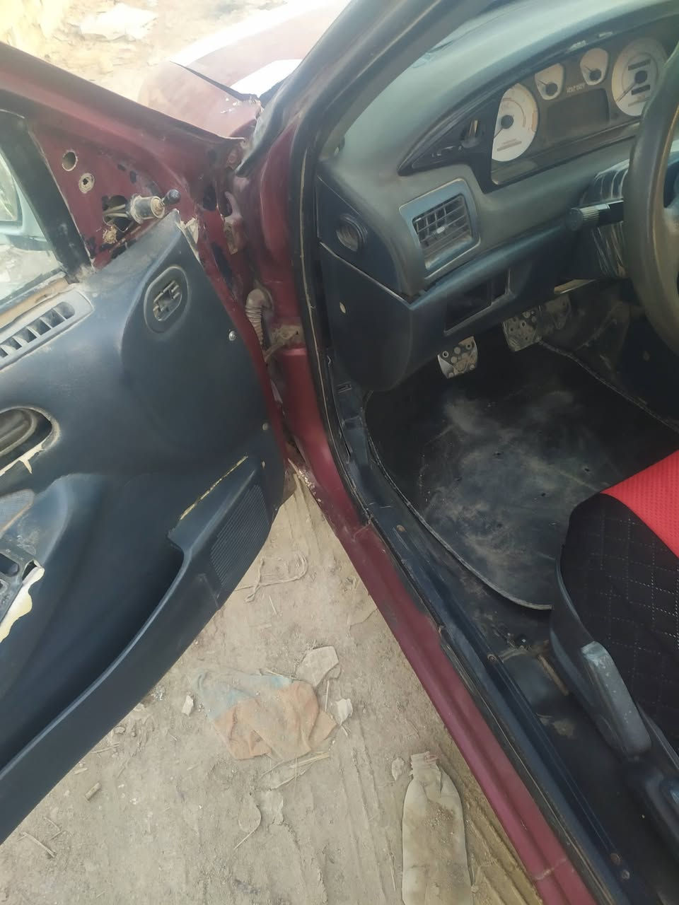 سلام عليكم للبيع سيفياء 93 رقم بغداد بسمي سنويه شهر 9 تنفذ. مكينه كير مكفولات سياره جارده. تدفئه شغال تبريد يفصل حداديه بلجيس. توني مسويهاء. السعر 30 عنوان السياره بابل الهاشميه ***********
