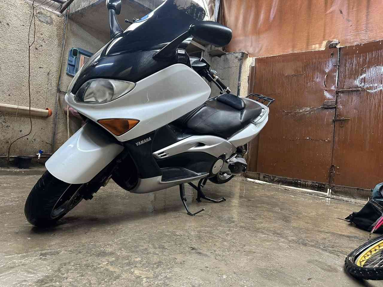 سلام عليكم دراجه تيماكس للبيع 2007 دراجه مكفوله مكاني بغداد شعب سعر 17بيه مجال تفاصيل عل رقم ***********
