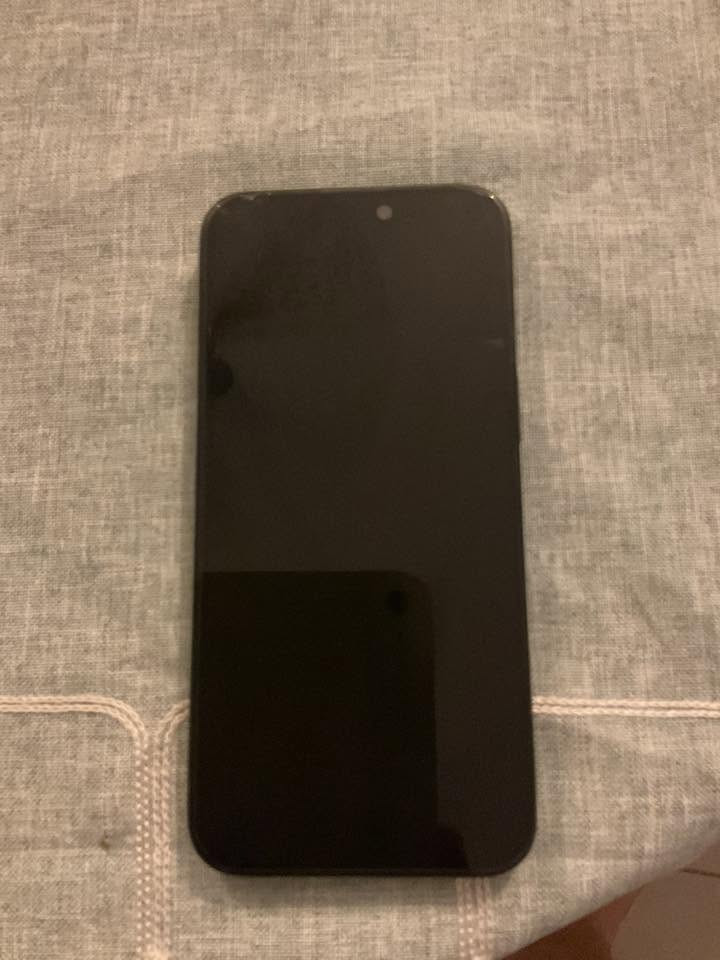 iPhone 15 pro max
ذاكرة 256 بطارية ٨٦ التلفون كلشي ما مبدل بي شخطه وحده مابي جهاز مرتب وجديد سعره قفل مليون 

تواصل *********** بغداد كرادة داخل
