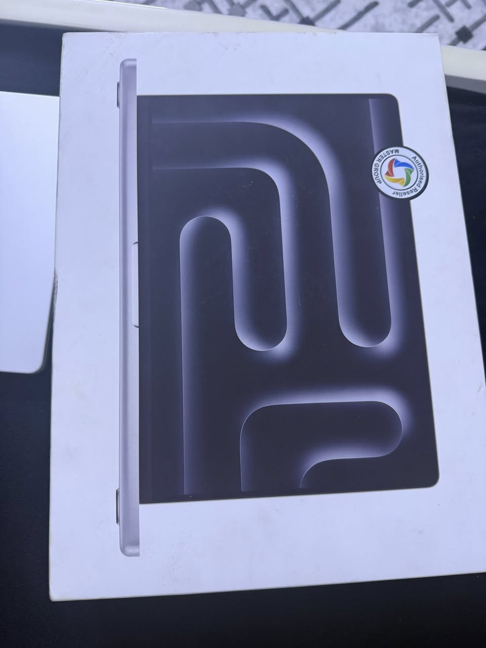 M4 pro
ماك بوك جديد 6 مرات مشحون ماستر ستور كلش جديد موصفات موجود بالصور
سعر 15 ورقة بي مجال
***********
