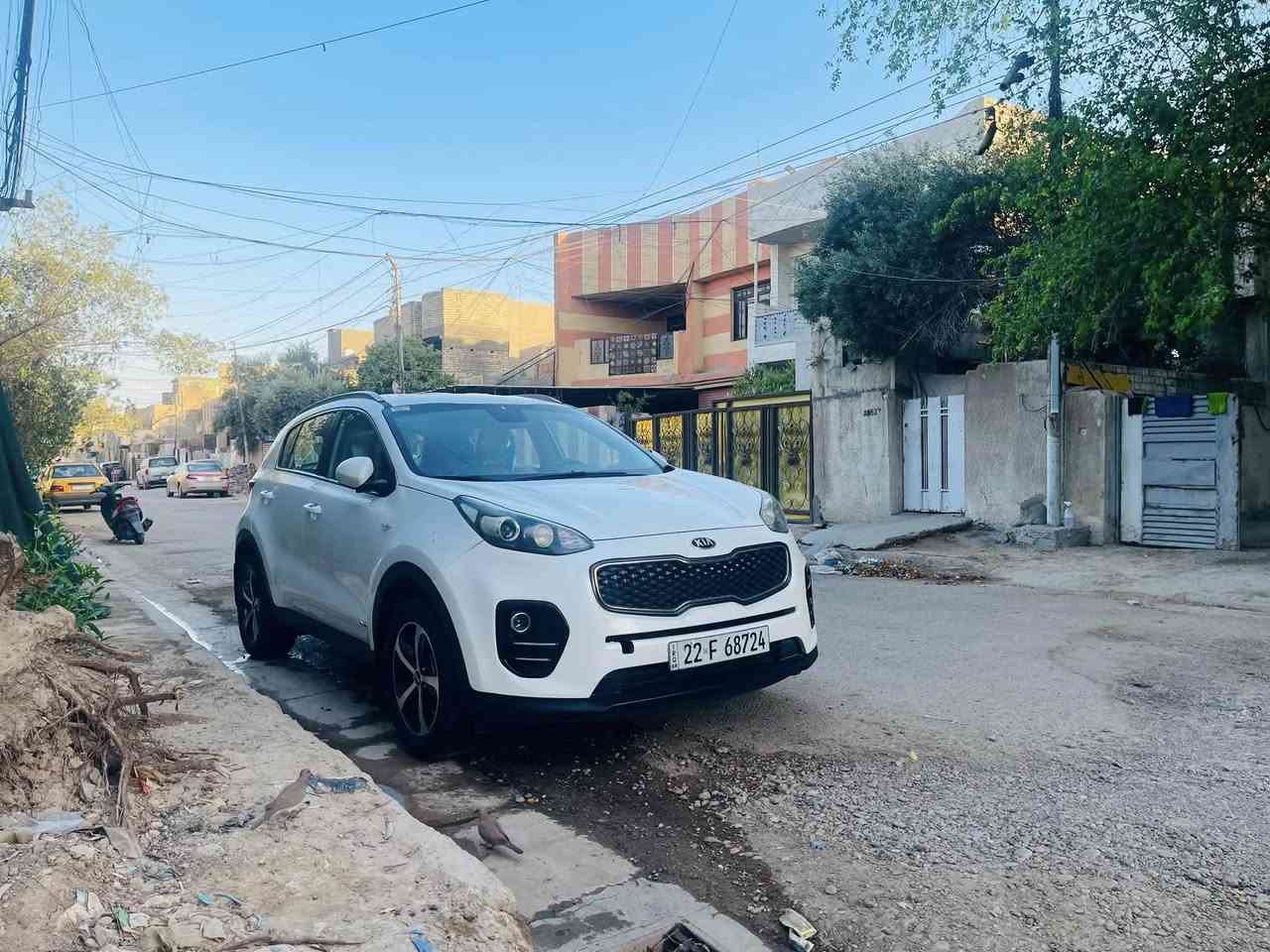 السلام وعليكم سبورتج للبيع موديل 19 جديدة ماشبة 125  خليجي حادث بيهة بنيد مبدل وبارد بسيط بلجاملغ الامامي فقط بدون دواخل مواصفات نص فول رقم اربيل ب اسمنة تحويل ثاني يوم مكاني بغداد البياع *********** السعر 158 وبيهة مجال
