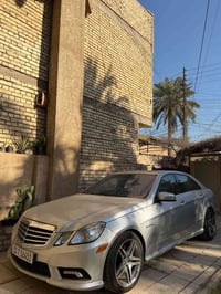 للبيع مارسدس E350 موديل 2011 وارد امريكي حادثها جاملغ وبنيد بدون شواصي...