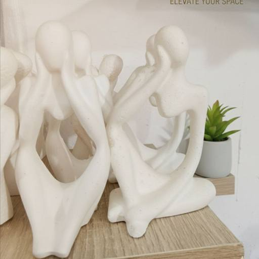 اجعل منزلك يتحدث بلغة الفن! ✨ قطع فنية يدوية بلمسات عصرية هادئة، تتميز بتصاميم هندسية وفنية مميزة تناسب رفوف المنزل والطاولات. مثالية كفازات للأزهار المجففة أو كتحف جمالية تضفي لمسة من الأناقة والهدوء على كل ركن في بيتك. ارتقِ بتفاصيل مساحتك الآن! 🤍


**إذا كنت صاحب هذا الإعلان وتريد حذفه لأي سبب، رجاءا أرسل رسالة إلى الدعم الفني**