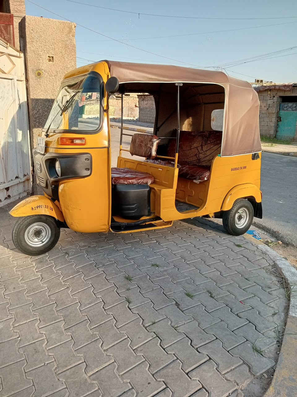 السلام عليكم تكتك للبيع مديل 20 
بسمي رقم انكليزي بغداد 
العنوان بغداد الحسينيه خدمات مصقط
رقم الهاتف ‏‪***********‬‏
السعر 7  وبيه مجال
