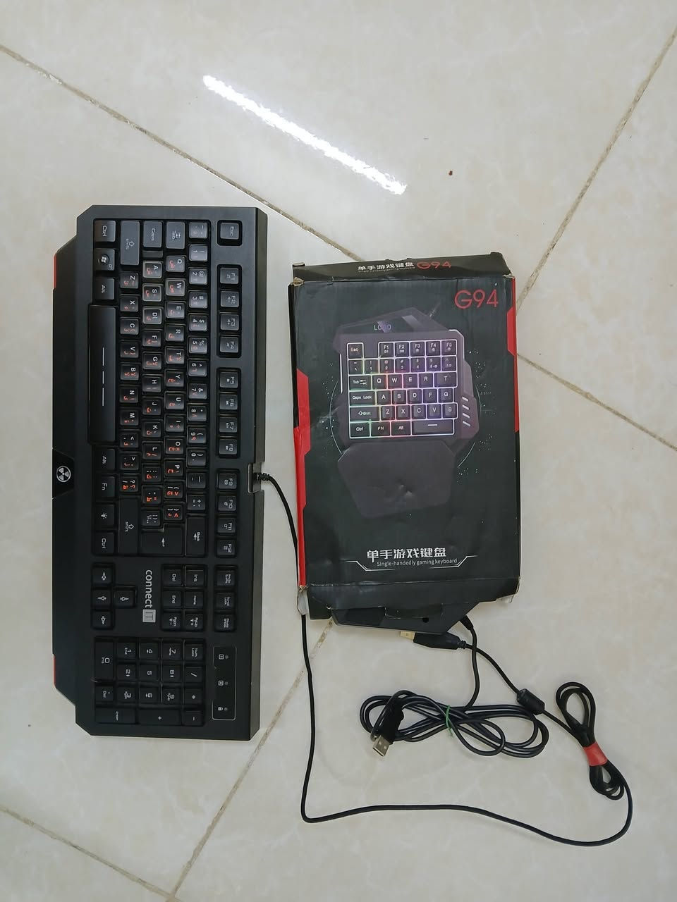 السلام عليكم عندي شاشات اثنين وups  وبوردات اثنين للتواصل ‎0770 874 8764
