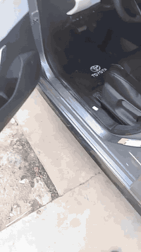 ارضيات كورلا هايبرد 23 24
بلاستك درجة أولى تغليف كامل سيارة مع صندوق 
يغطي دوسات كاربت اسود ماروني رصاصي 

واتس اب فقط 
 ***********
اتصال 
***********
