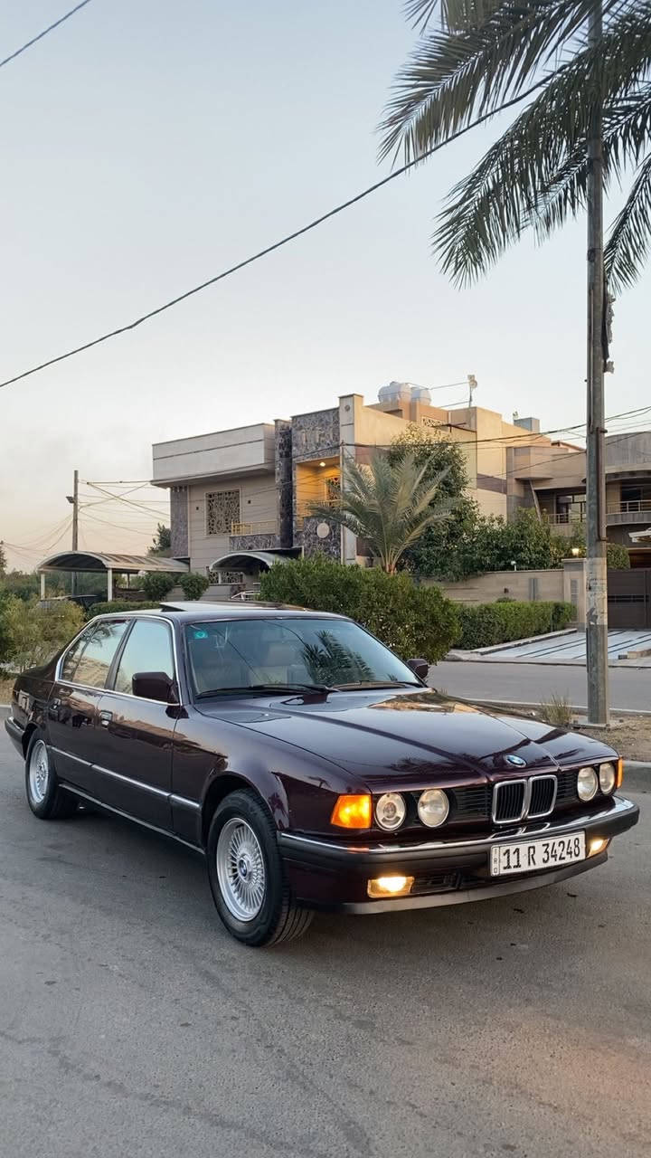 Bmw730
سياره موديل ٩٢ رقم بغداد الانكليزي سنويه مشروع وطني هزه جديده تحويل مباشر 
محرك ٦ سلندر 
مكينه كير شغاله ١٠٠/١٠٠
حداديه جديده طوبه 
موصفات 
دبل كمبيوتر ايرباك استيرن دبل جكمجه 
سلايد رووف طكتين 
داخل جلد بيجي كراسي مكانيك بطاين جلد صاج ملكي 
دبل جام
سكليتر كهرباء
برده خلفيه كهرباء 
جنطه شفط 
ستيرن تحكمان 
ويل شعاع وتخم تاير جديد  
لايت زنون ناصي عالي 
مسجل بلوتوث 
شاشه تصوير 
سياره مصروف عليها بدون اي نقص 
مصبوغه عام للجماليه بدون ضربه ولا خايس 
السعر 73$ 
مكاني السيديه حي الاعلام 
للاستفسار الاتصال على الرقم ***********
