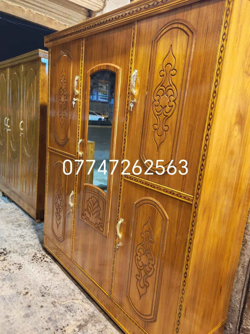 كنتور 3 باب بلوك فرش والبنجه رف 60 خشب سير جديد شغل مضبوط توصيل دخل #البصره فقط *********** البصرة, العراق
