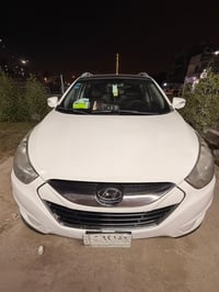 توسان ٢٠١٣ • كويتي • فول مواصفات