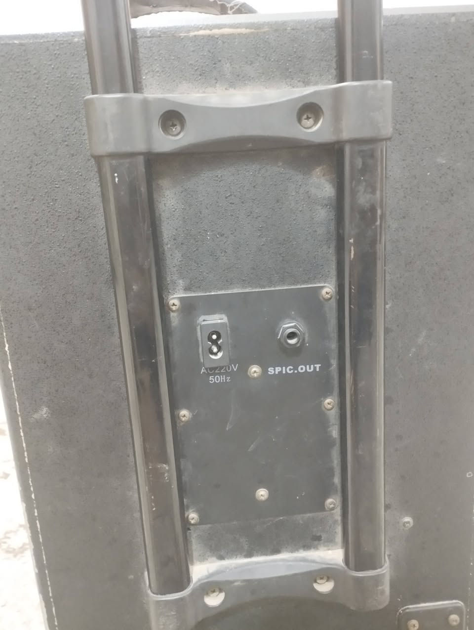 سماعه نوع montarbo للبيع بيه عطل فقط وشه مثل ما موضح بل فيديو يصير اله رام و فلاش كذالك 
سعر 25 الف  رقمي *********** 
مكاني نجف الاشرف
