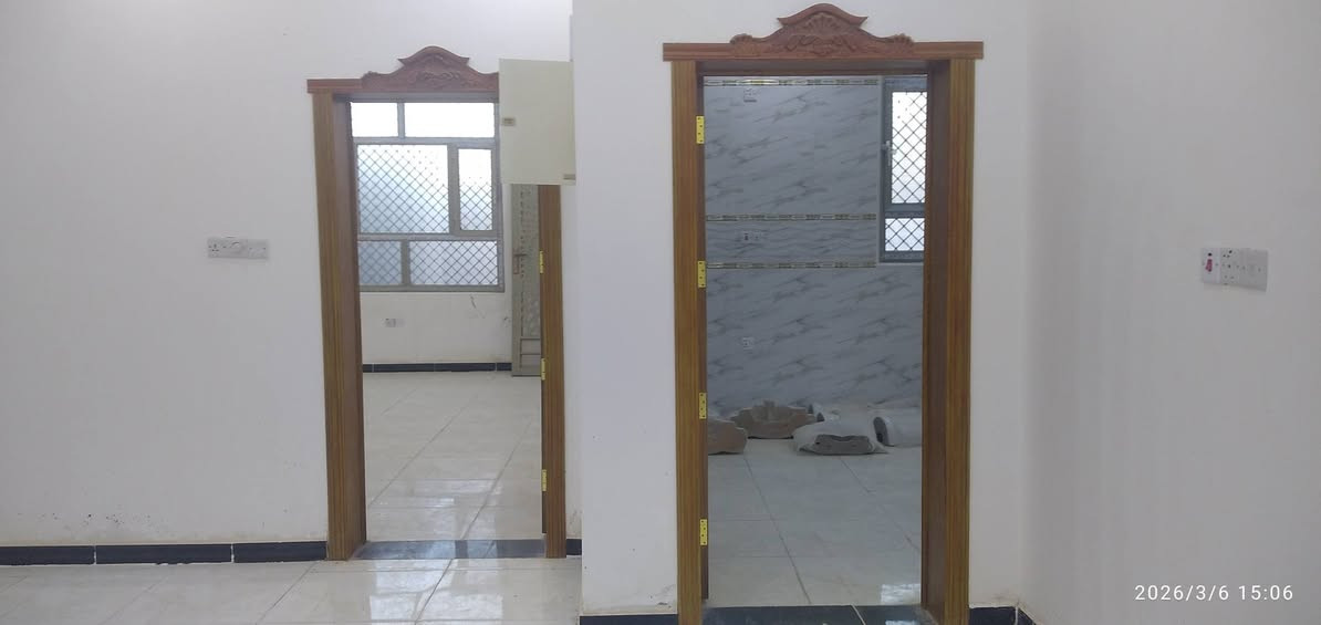 دار البيع في مجمع ابن يقطين مساحه ٢٠٠ على شارع عشرين 
ثاني بيت عن الركن الشارع الفاصل بين ابن يقطين و الايطالي مطلوب إلى المصرف العقارية ١٠٣ التواصل على الرقم التالي 
***********
