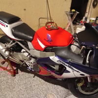 929 للبيع دراجه شغاله مستعجل على بيعتها محتاج فلوس سعر الدراجه 10$ اور...