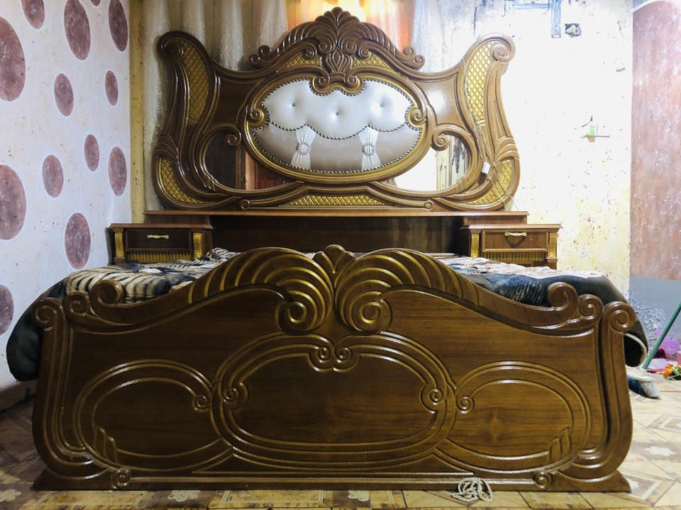 السلام وعليكم
غرفة اخشاب عراقي للبيع
مكونه من اربع قطع 
جرباية 
كنتور ٦ ابواب 
كنتور صغير 
ميز مراية 
العنوان البصرة 
واتساب ***********
